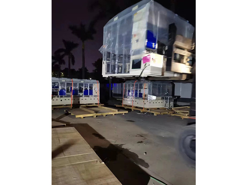 深圳(zhèn)龍崗打(da)包現場(chǎng)